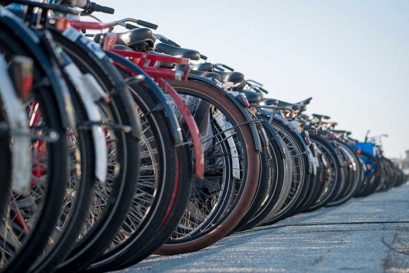 Dutch Cycling Rules - Priority, Signs & Fines in 2025 post image